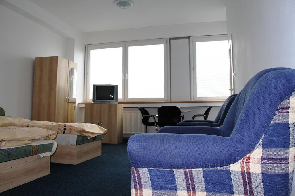 Hotel Dom techniky Žilina Zimmer foto